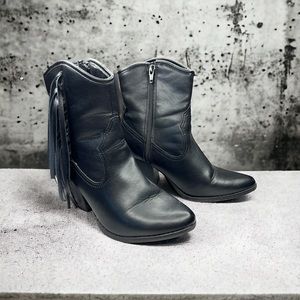 💫Wild Fable boot size 6💫 fridge black 💫